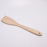 Houten spatel iets gebogen