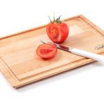 Snijplank JUCE  beuken met  goot  35x24x1.7cm easy to take ivm schuine kant